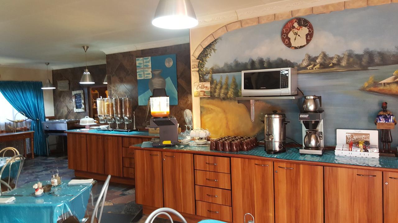 Lions Rest Guest House Germiston Exteriör bild