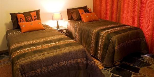 Lions Rest Guest House Germiston Exteriör bild